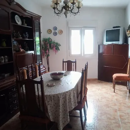 Piso De 4 דירה